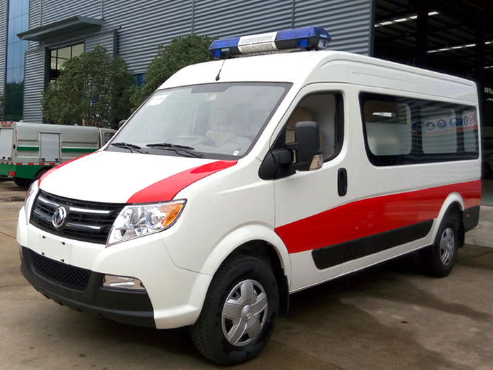 東風(fēng)御風(fēng)長(zhǎng)軸柴油救護(hù)車